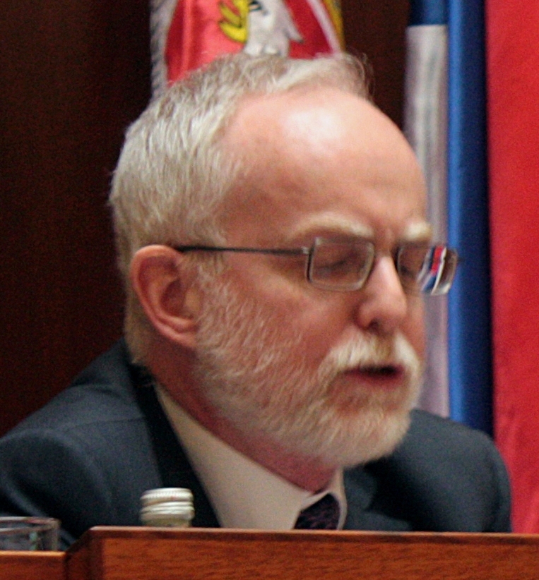 British Ambassador in Belgrade Denis Keefe ... - godisnji-izvestaj-za-2014-Denis-Kif